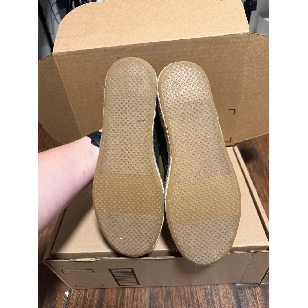 Tom’s toms black